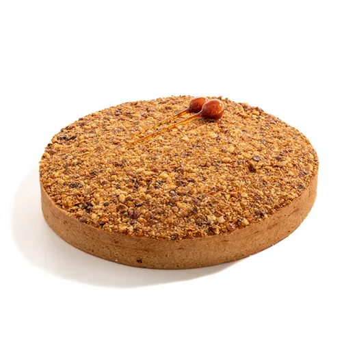 تارت موز و فندق بزرگ